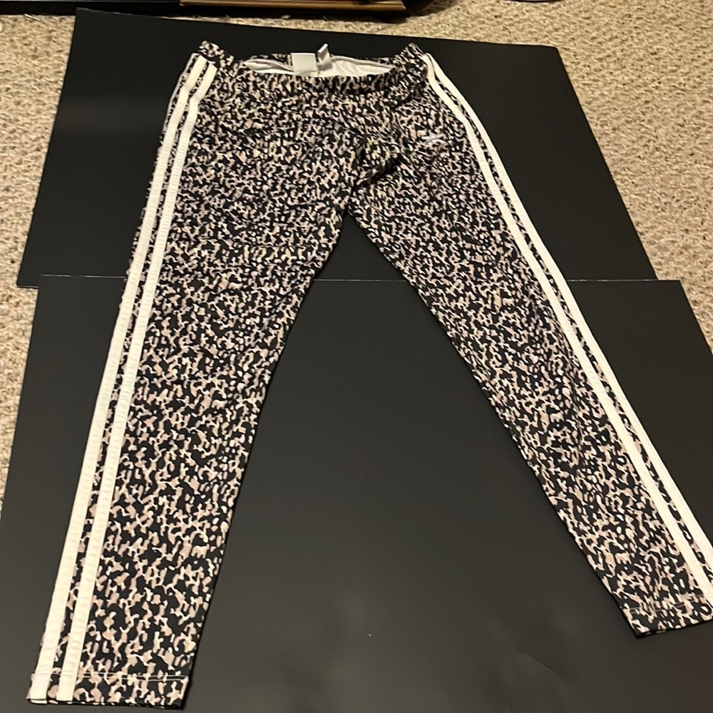 Adidas leggings